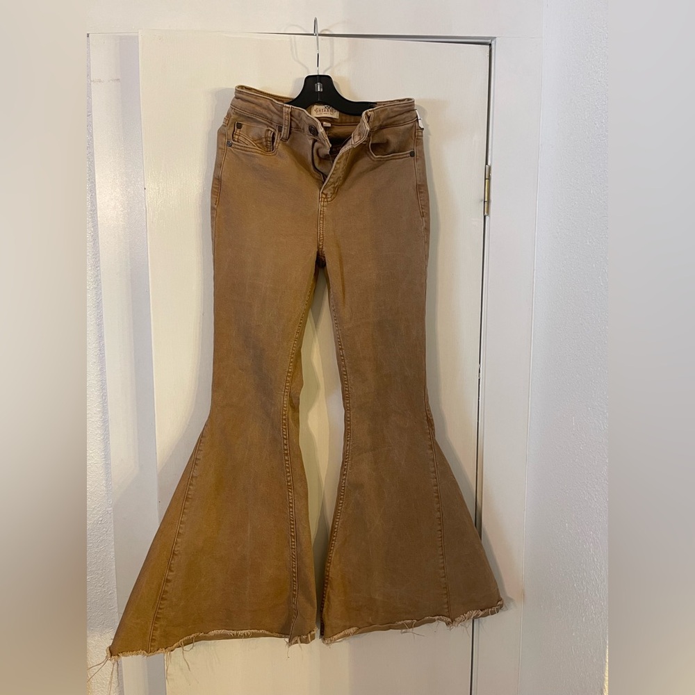 Shyanne Tan Denim Jeans